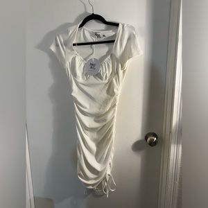 Princess Polly. BNWT SIZE 8. Ruched white dress